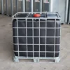 cuve-ibc-noir-1000L-nettoye-palette-acier-plastique-detail-vue-de-cote.webp